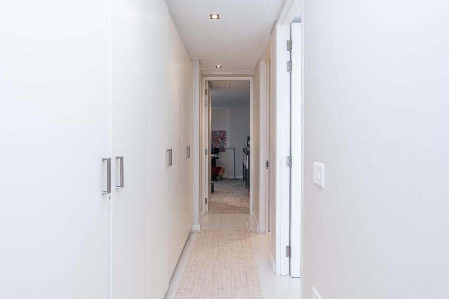3 Bedroom Property for Sale in Green Point Western Cape